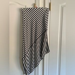 Zara black and white asymmetrical skirt